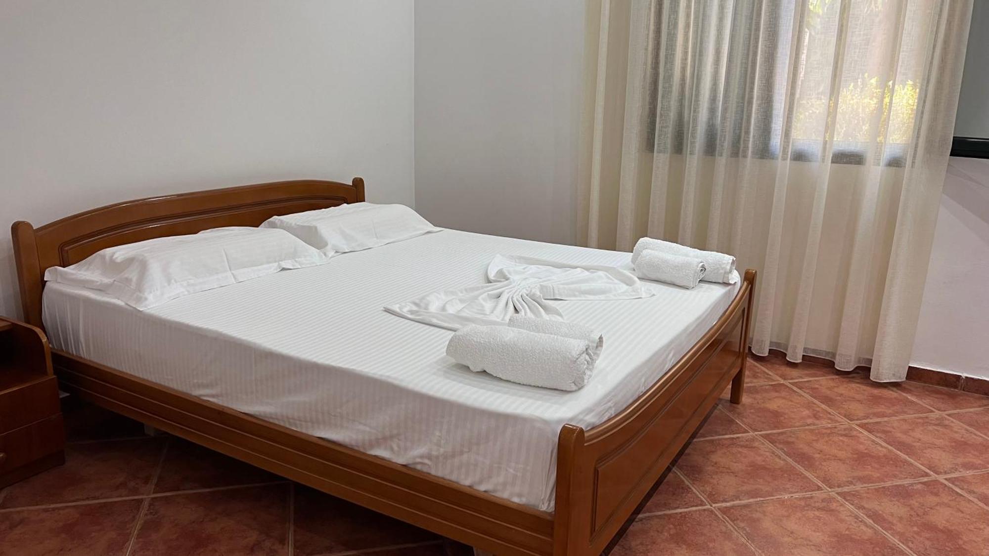 Vila Rexhepaj Vlore Exterior photo